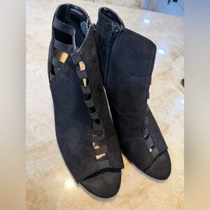 Elegant Black Women's Shoes
